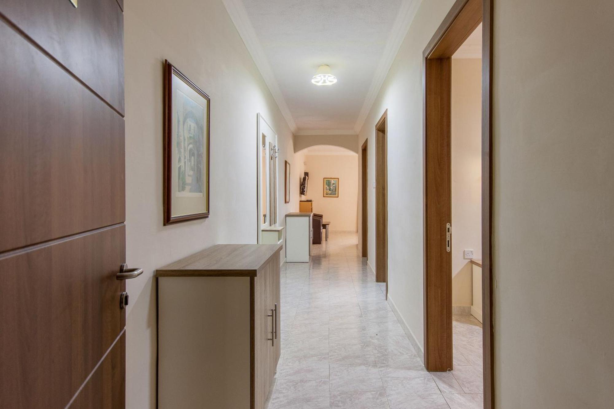 Pool & Sea Merill Apartments Mellieha Room photo